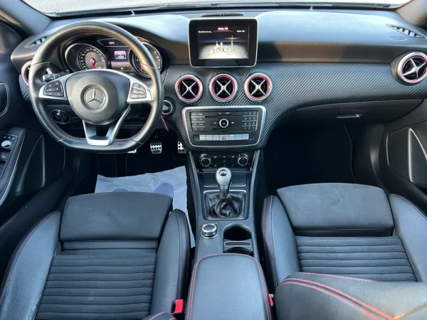 Mercedes-Benz A 180 d AMG Line 28