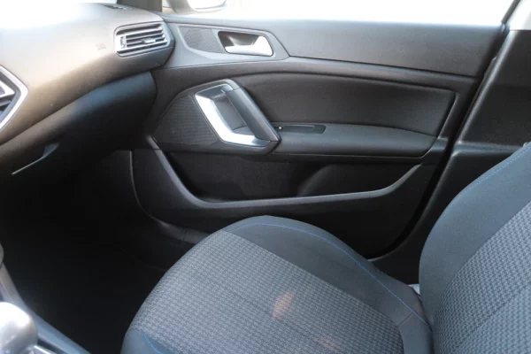 Peugeot 308 1.5 BlueHDi Style 19