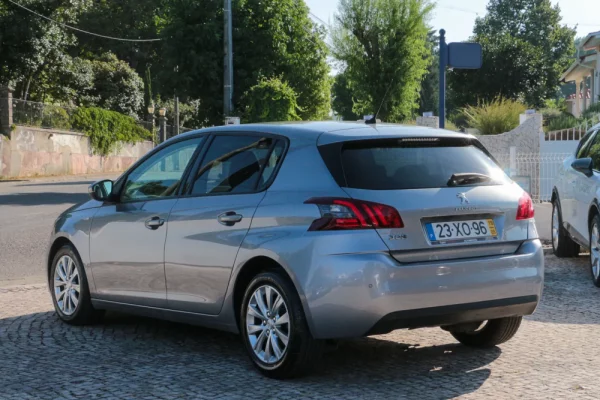 Peugeot 308 1.5 BlueHDi Style 31
