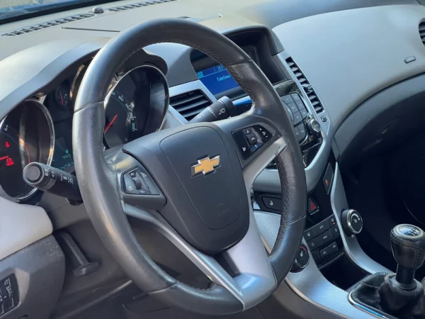 Chevrolet Cruze 2.0 VCDi LT 13