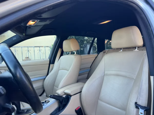 BMW 318 d Touring Auto Pack M 4