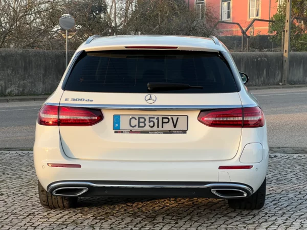 Mercedes-Benz E 300 E 300de T 9G-TRONIC Avantgarde 7
