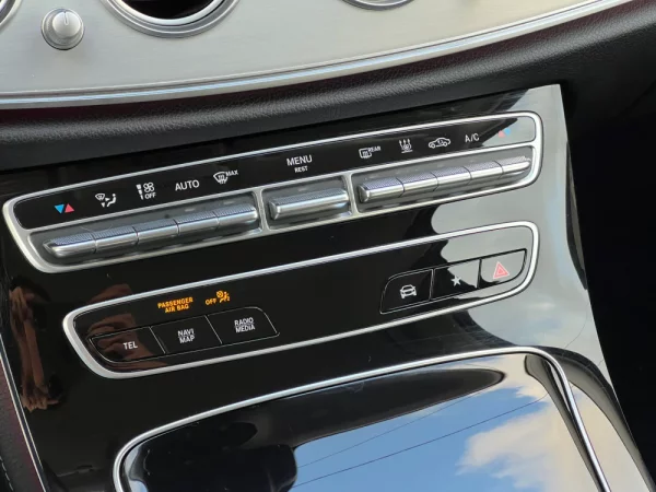 Mercedes-Benz E 300 E 300de T 9G-TRONIC Avantgarde 21