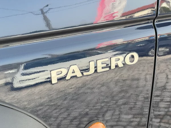 Mitsubishi Pajero 2.5 TDi GLS 3