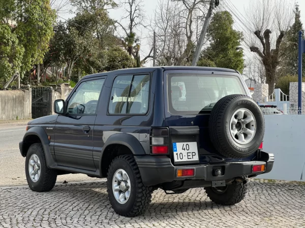Mitsubishi Pajero 2.5 TDi GLS 8