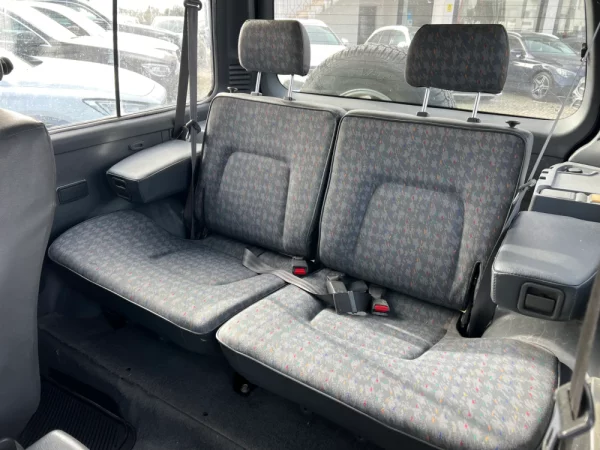 Mitsubishi Pajero 2.5 TDi GLS 13