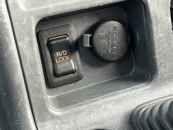 Mitsubishi Pajero 2.5 TDi GLS 18