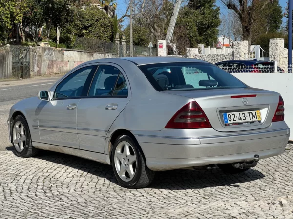 Mercedes-Benz C 220 CDi Classic 8