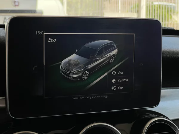Mercedes-Benz C 300 h Avantgarde+ 26