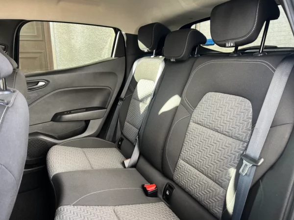 Renault Clio 1.0 TCe Techno 4