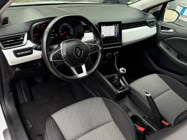 Renault Clio 1.0 TCe Intens Bi-Fuel 2