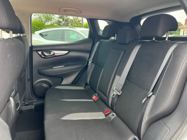 Nissan Qashqai 1.5 dCi Acenta Connect 6