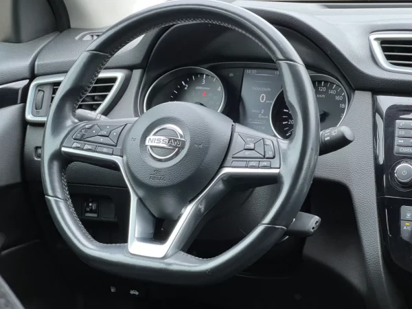 Nissan Qashqai 1.5 dCi Acenta Connect 21