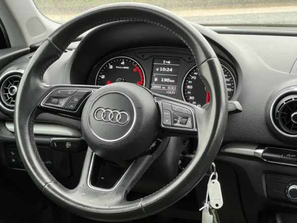 Audi A3 Limousine 30 TDI Design 25