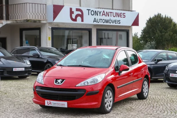 Peugeot 207 1.4 16V Trendy 1