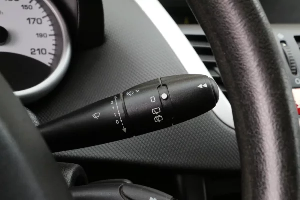 Peugeot 207 1.4 16V Trendy 7