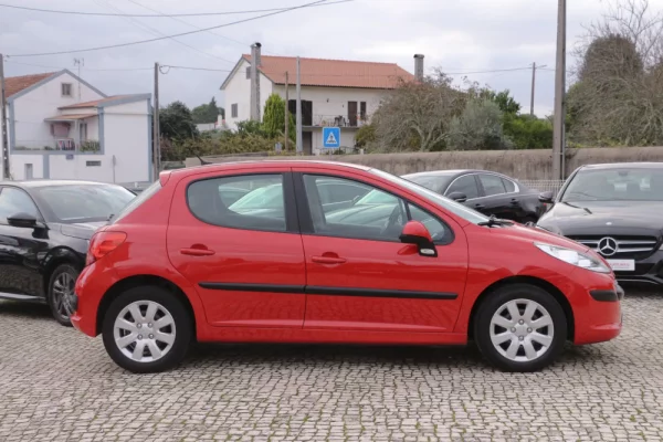 Peugeot 207 1.4 16V Trendy 9