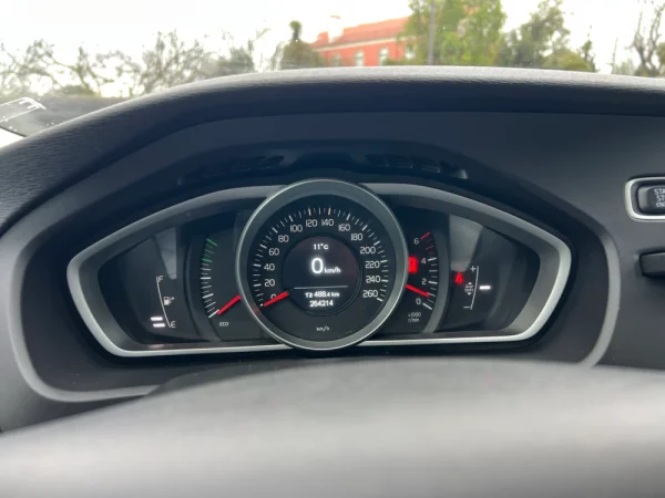 Volvo V40 2.0 D2 Kinetic 15