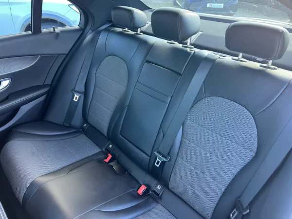 Mercedes-Benz C 220 d Avantgarde 8