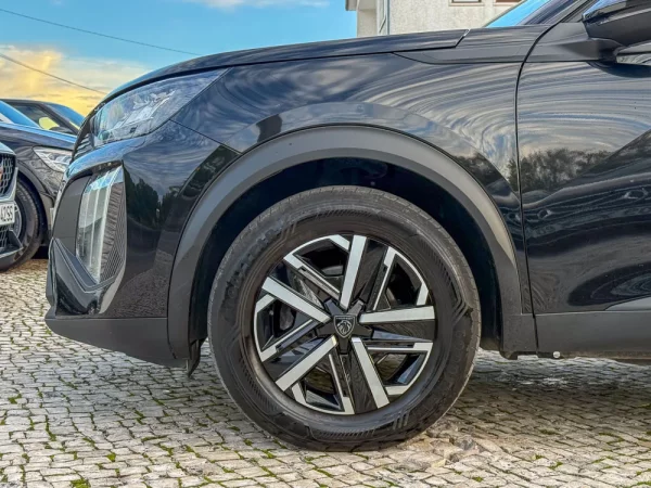 Peugeot 2008 1.2 PureTech Active Pack 27