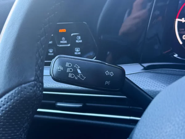 Volkswagen Golf 2.0 TDI GTD DSG 37