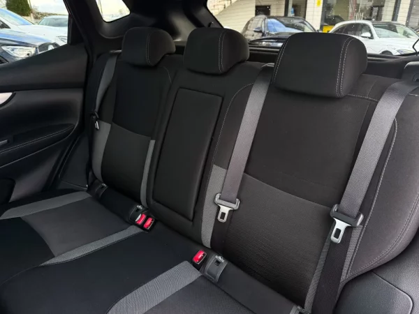 Nissan Qashqai 1.5 dCi N-Connecta 16