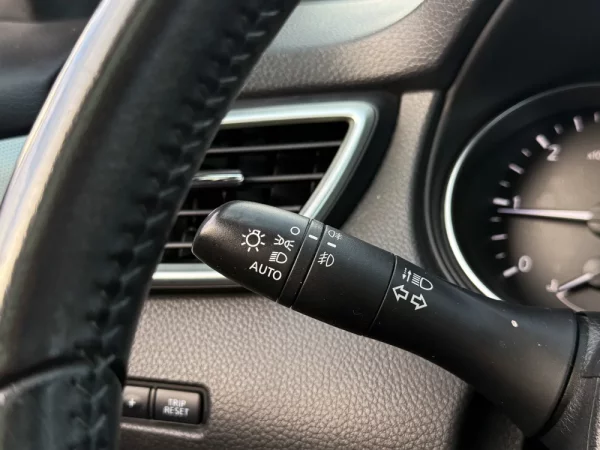 Nissan Qashqai 1.5 dCi N-Connecta 24