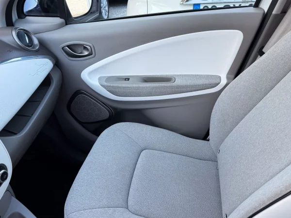 Renault Zoe (c/ Bateria) 41 kwh Life 11