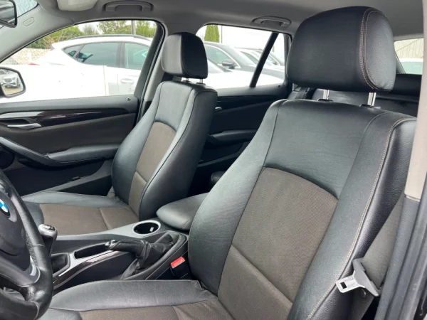 BMW X1 16 d sDrive 9