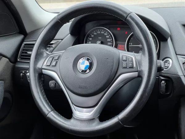 BMW X1 16 d sDrive 19