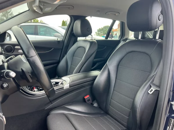 Mercedes-Benz C 300 C 300de T 9G-TRONIC AMG Line 12