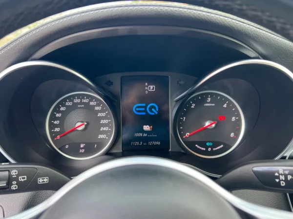 Mercedes-Benz C 300 C 300de T 9G-TRONIC AMG Line 21