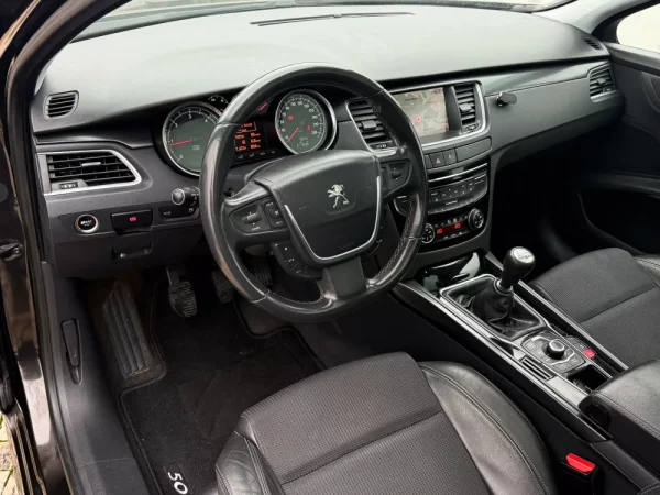 Peugeot 508 SW 2.0 HDi Allure 2