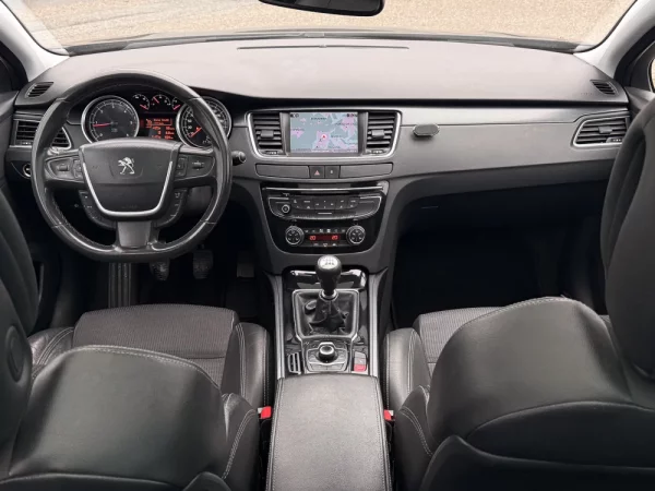 Peugeot 508 SW 2.0 HDi Allure 4