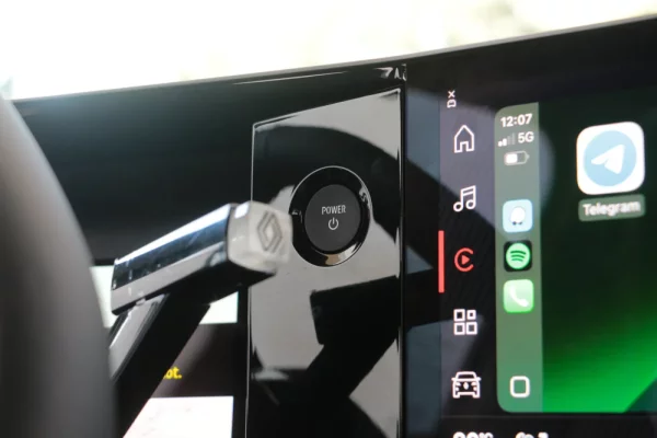 Renault 5 E-Tech 52 kWh Evolution Autonomia Conforto 15