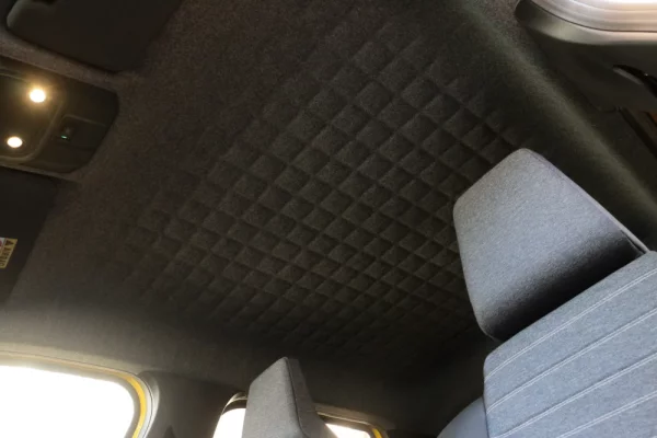 Renault 5 E-Tech 52 kWh Evolution Autonomia Conforto 27
