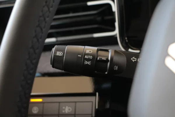 Renault 5 E-Tech 52 kWh Evolution Autonomia Conforto 42