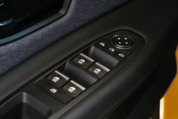 Renault 5 E-Tech 52 kWh Evolution Autonomia Conforto 44