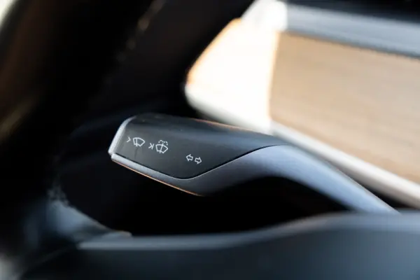 Tesla Model 3 Standard Range Plus RWD 11