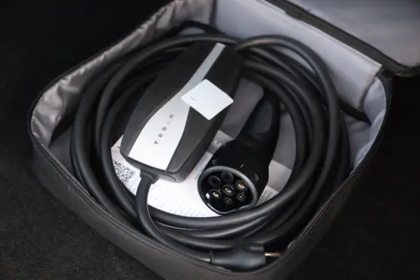 Tesla Model 3 Long Range RWD 23