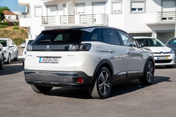 Peugeot 3008 1.6 Hybrid4 Allure Pack e-EAT8 4