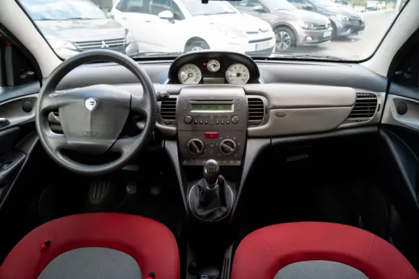 Lancia Ypsilon 1.2 Fashion 21