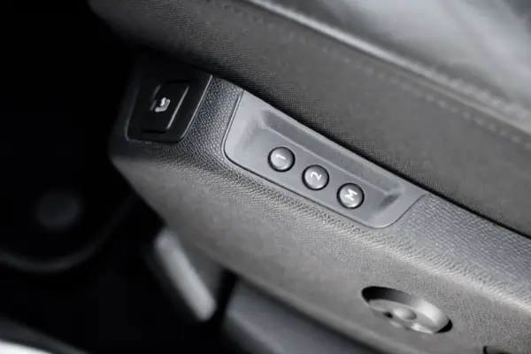 Peugeot 3008 2.0 BlueHDi GT Line EAT8 19