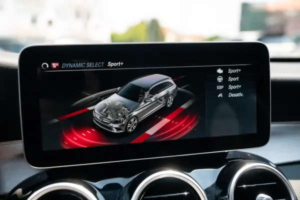 Mercedes-Benz C 300 de T 9G-TRONIC AMG Line 23