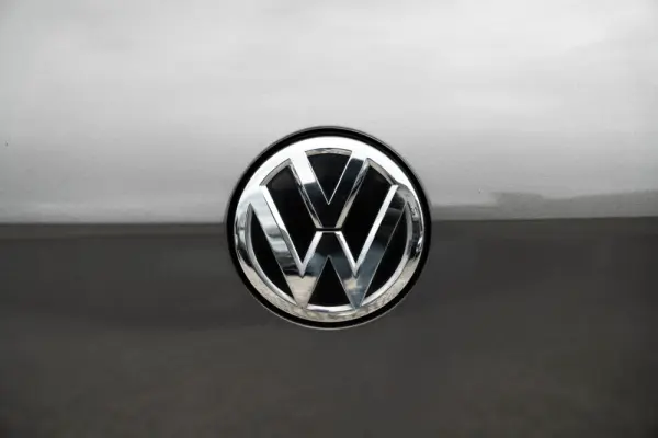 Volkswagen Golf 1.6 TDi Confortline 14