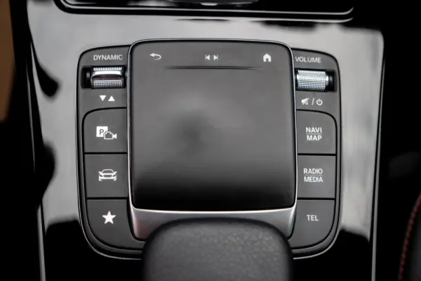 Mercedes-Benz CLA 200 d AMG Line Aut. 30