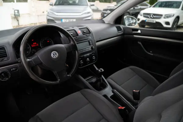 Volkswagen Golf 1.9 TDi BlueM. Confortline 2