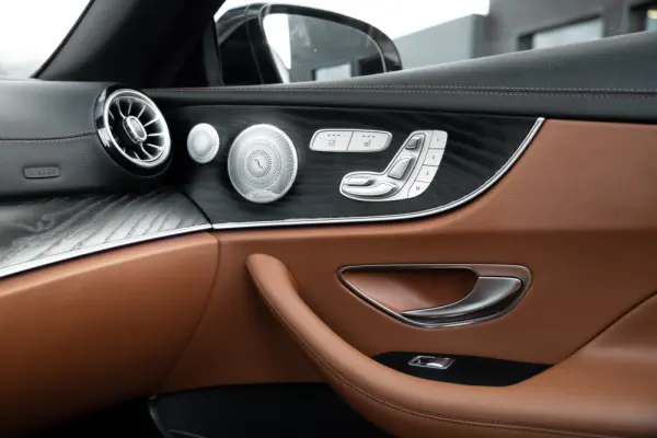 Mercedes-Benz E 220 d 4Matic 9G-TRONIC AMG Line 15