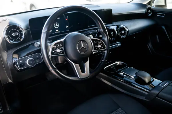 Mercedes-Benz A 250 Limousine e 8G-DCT Style 2