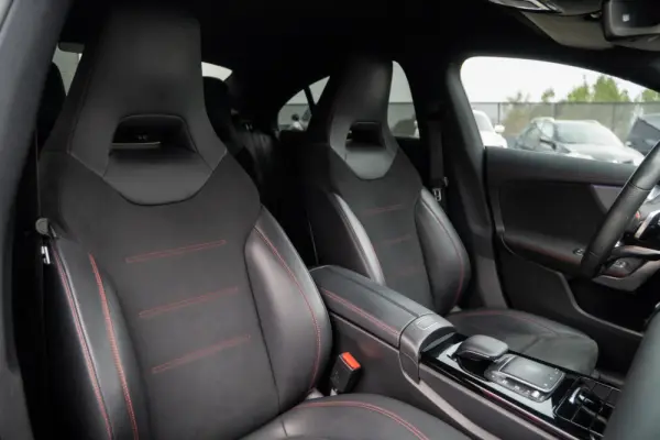 Mercedes-Benz CLA 200 d AMG Line Aut. 12